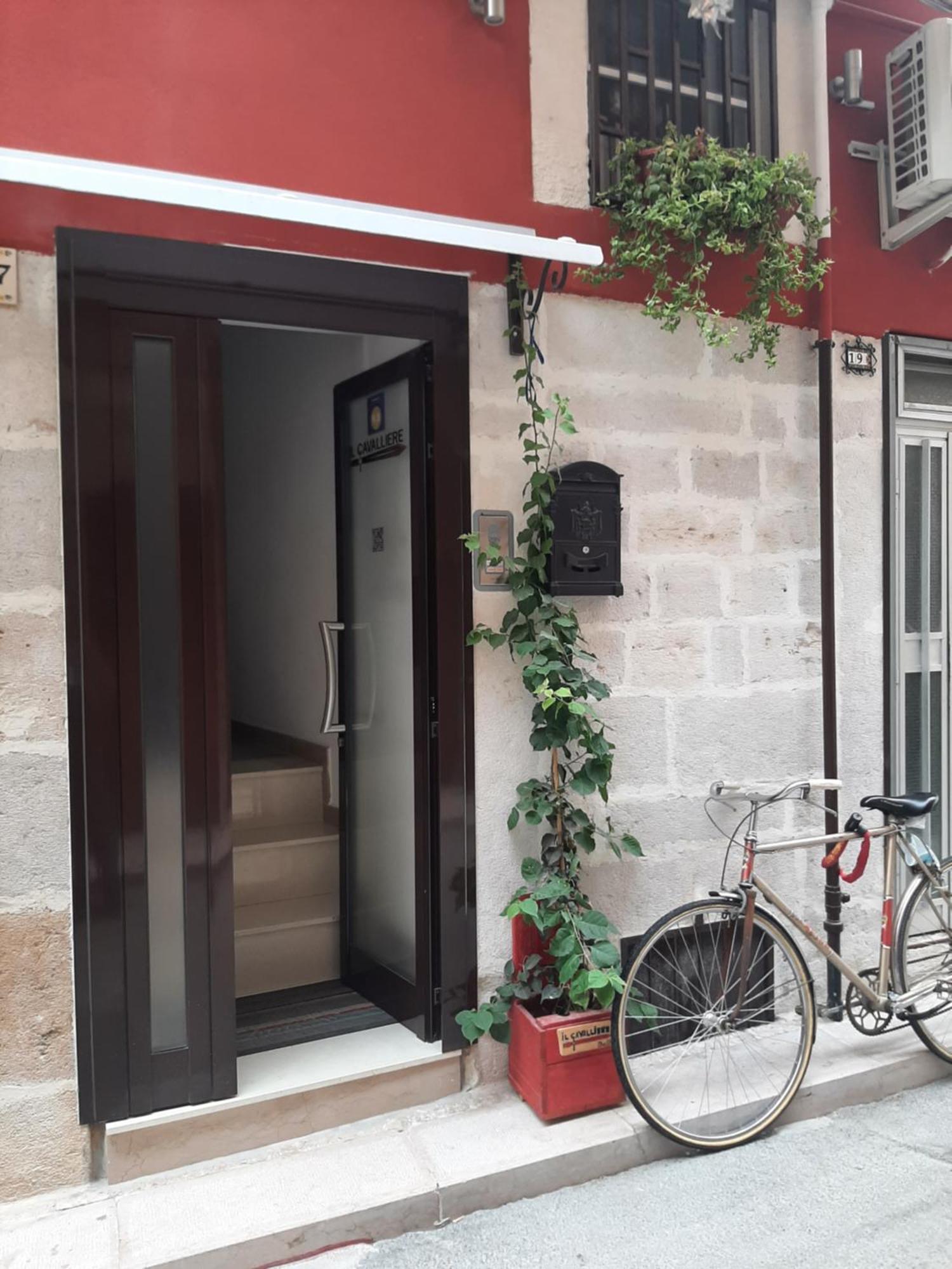 Il Cavalliere Bed & Breakfast Barletta Kültér fotó